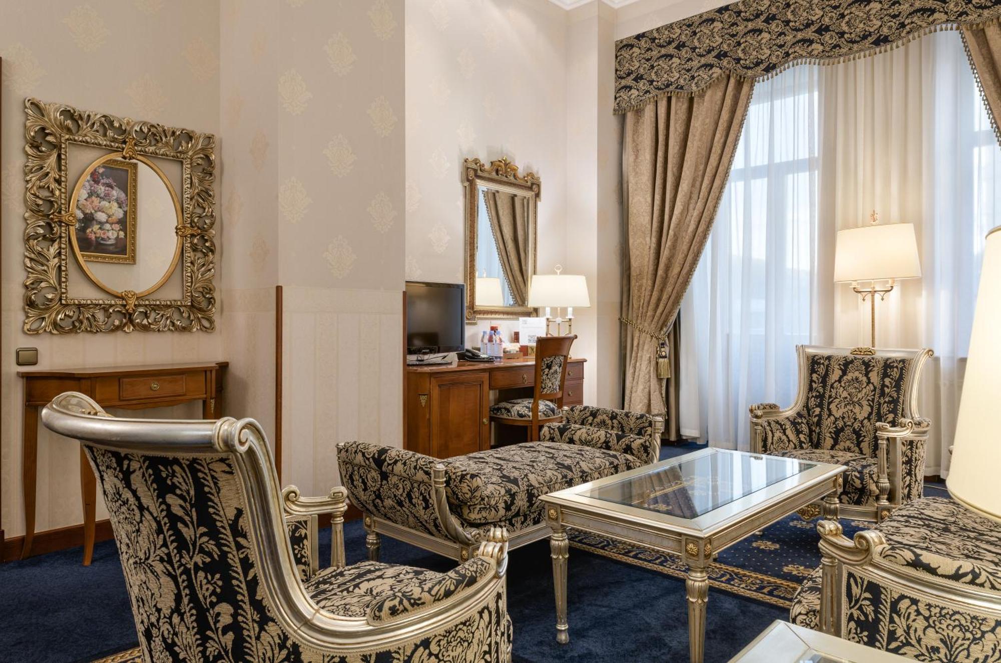 فندق بريمير بالاس كييف الغرفة الصورة